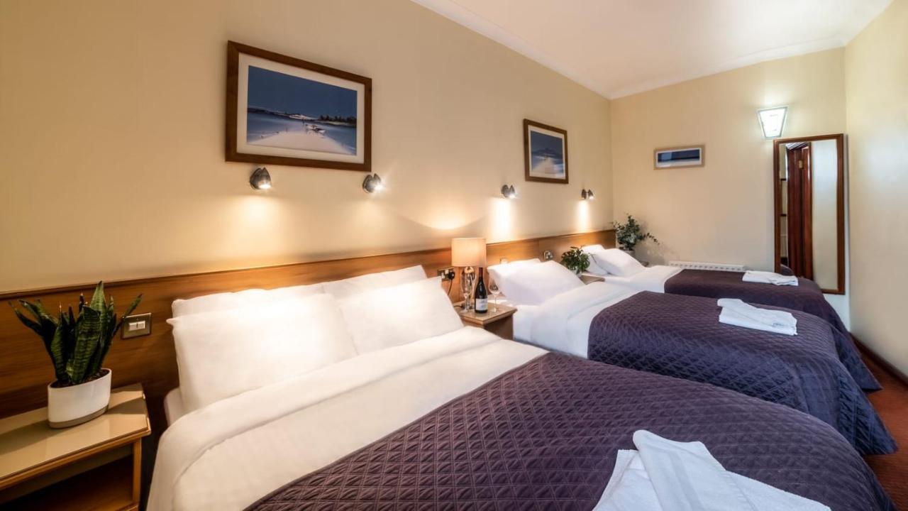 Holiday Hotel Galway Exteriér fotografie