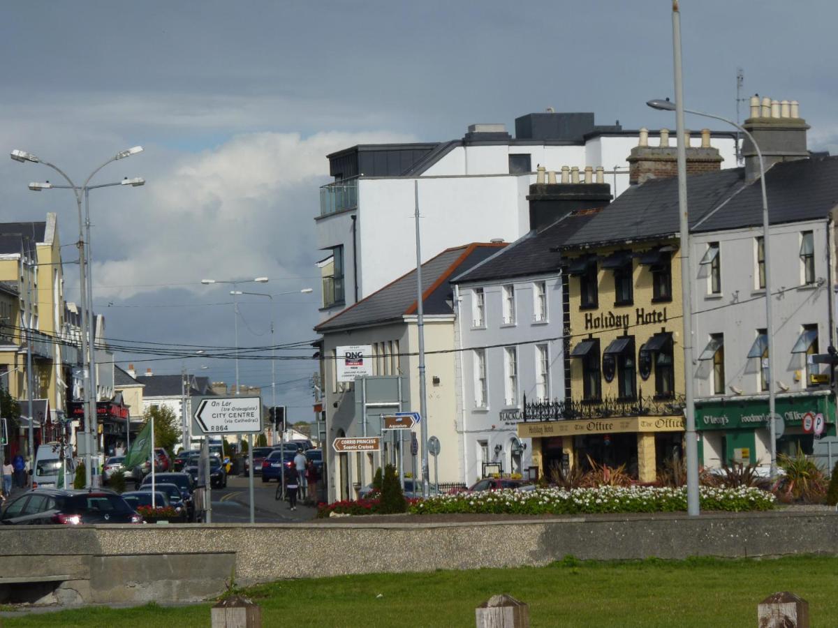 Holiday Hotel Galway Exteriér fotografie